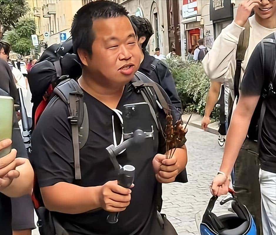 国外太不安全了！蓝战非受胁迫，转账108.8万，绑匪浮出水面