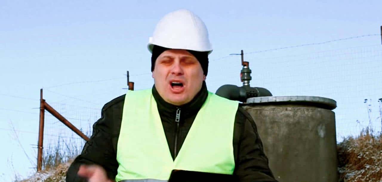 工地安全小课堂：工人们惊掉下巴的瞬间！ - 鹿快