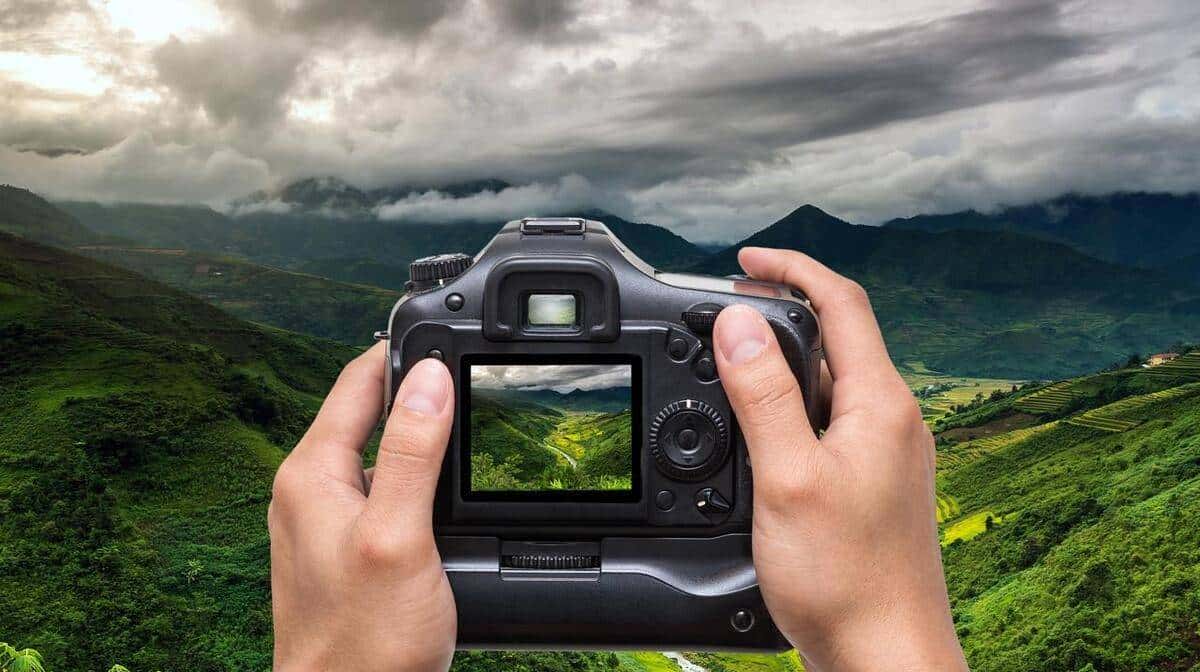 单反时代已近尾声，但这些单反的优点还真不是微单能替代的