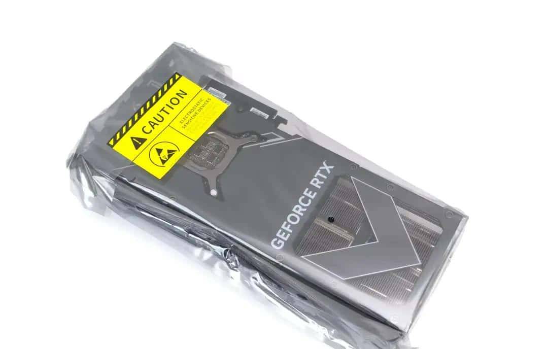 必恩威 GeForce RTX4090 24GB XLR8 Gaming VERTO EPIC-X ARGB OC显卡评测