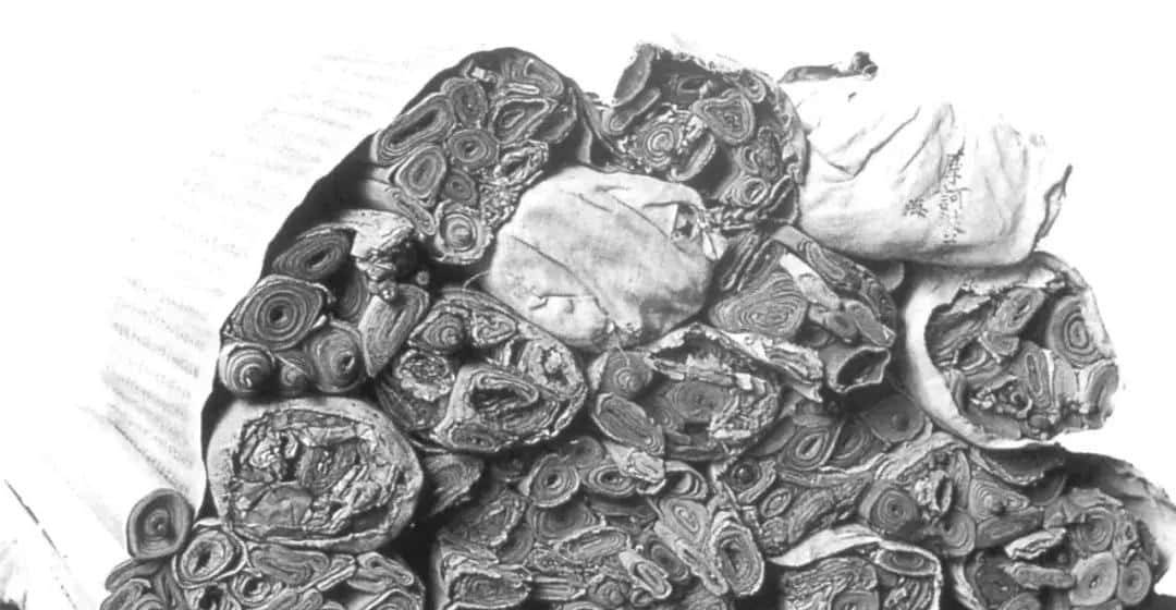 荣新江 | 敦煌藏经洞的性质及其封闭缘由