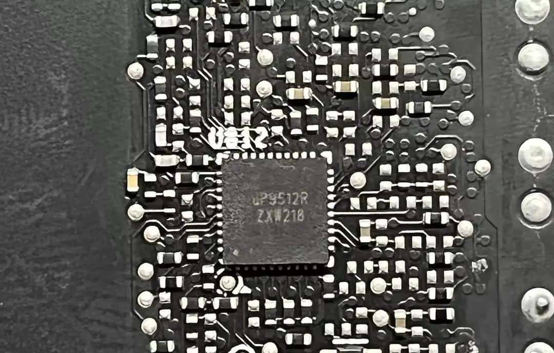 必恩威 GeForce RTX4090 24GB XLR8 Gaming VERTO EPIC-X ARGB OC显卡评测