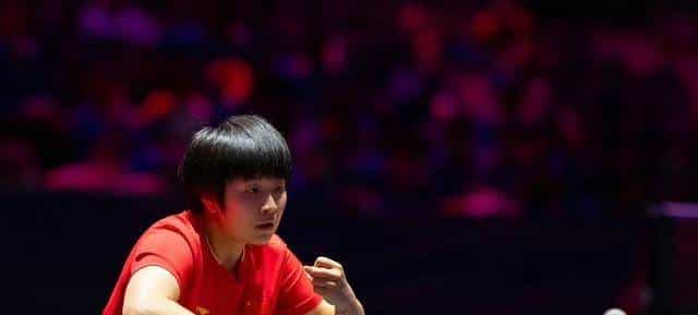 中国3-2日本，疯狂尖叫，慢歌哭了，没想到现场指导只说了三个字